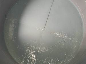 Revestimento interno da chaminé com Belzona 1593 para resistência contra corrosão e químicos a longo prazo Revestimento interno da chaminé com Belzona 1593 para resistência contra corrosão e químicos a longo prazo